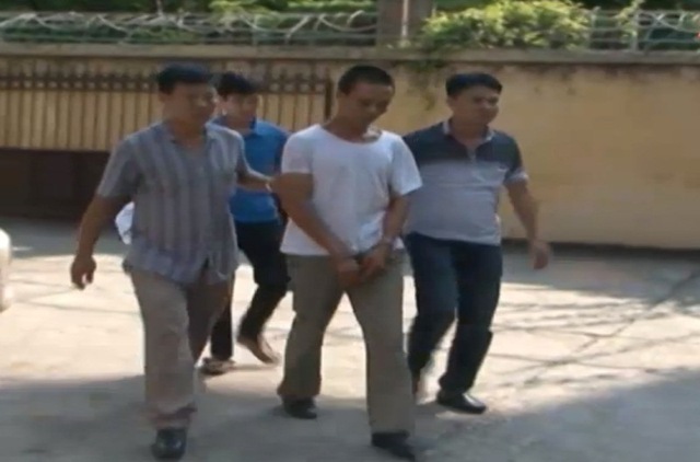 Đối tượng Đoàn Văn Phan được dẫn giải về trại tạm giam Công an tỉnh Bắc Ninh để phục vụ quá trình điều tra