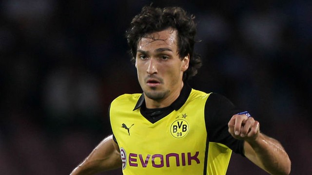 Nếu Man United đưa được Hummels về thì hàng thủ sẽ chắc hơn rất nhiều