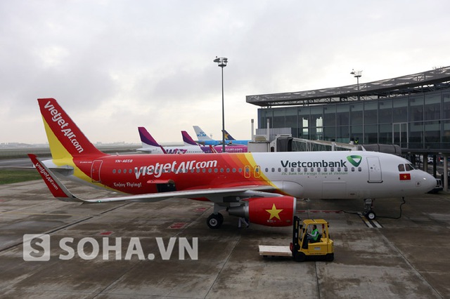 Với 180 chỗ ngồi của thiết kế trong khoang của A320, các hãng hàng không có thể dễ dàng phủ kín một chiếc máy bay hơn những dòng máy bay lớn khác, phù hợp cho những đường bay nội địa hay quốc tế gần.