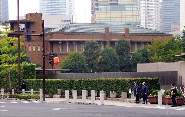 The Prime Ministers Official Residence was used as the prime ministers office until 2002. (Asahi Shimbun file photo)