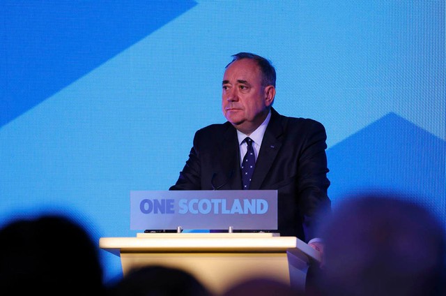 Ông Alex Salmond đã tuyên bố từ chức sau thất bại của Chiến dịch Yes Scotland. Mặc dù vậy, ông vẫn giúp Scotland thu về viễn cảnh tươi sáng khi các nhà lãnh đạo Anh đã hứa sẽ trao thêm quyền tự trị cho nước này.