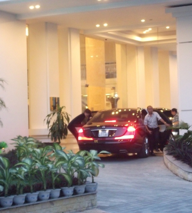 Minh ’Sâm’ và chiếc Maybach 57S