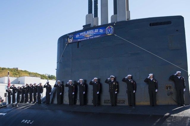 Tàu USS North Dakota (SSN-784) tại buổi lễ tiếp nhận.