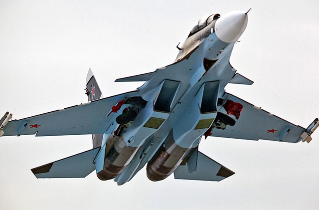 Su-30SM trong chuyến bay thử đầu tiên