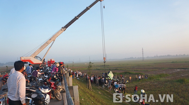Khoảng 5h sáng 29/11, chiếc xe khách mang BKS: 12LD-0056 chạy từ Lạng Sơn chở các công nhân công ty CPTM Đông Dương đi đám cưới ở huyện Đô Lương (Nghệ An).