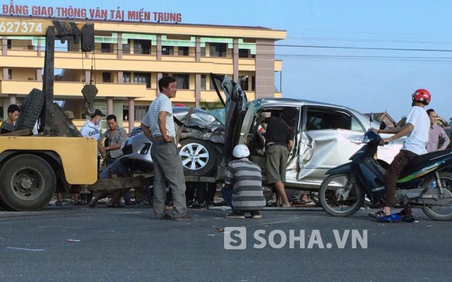 Hiện trường vụ tai nạn kinh hoàng.