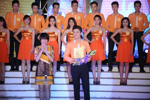 Hồ Viết Hưng được bình chọn là thí sinh được yêu thích nhất của cuộc thi