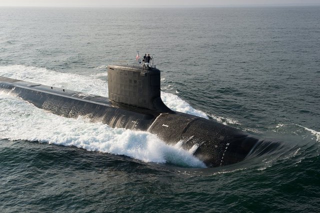 Tàu ngầm USS North Dakota (SSN-784).