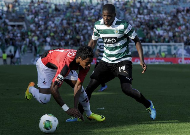 William Carvalho cũng là mục tiêu của Man United, Real, Barca hay Valencia