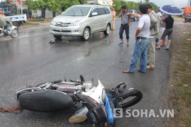 Hiện trường vụ tai nạn kinh hoàng.