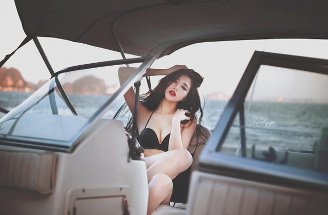 Những hình ảnh trong bộ ảnh bikini mới nhất của Ruby Yến nguyễn