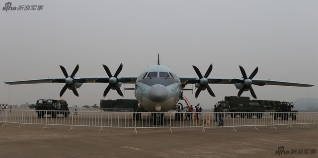 Máy bay vận tải Y-9