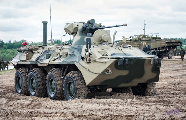 Hiện nay những chiếc BTR-82A được chế tạo tại Công ty công nghiệp quân sự Nga. Ngoài quân đội Nga thì hiện nay mẫu xe bọc thép chở quân bánh hơn BTR-82A còn được xuất khẩu sang Kazakhstan.