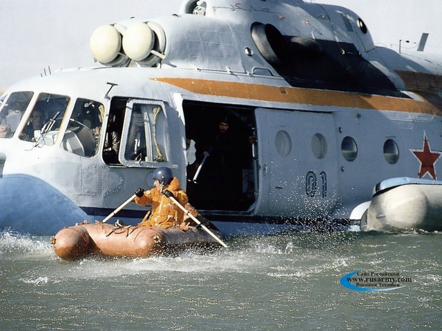 Lần thử nghiệm đầu tiên của chiếc trực thăng đã không thành công khi mà nó bị lật nhưng phi hành đoàn vẫn an toàn.