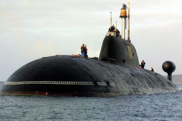 
Tàu ngầm hạt nhân Vepr, Project 971 Shchuka-B (lớp Akula - theo định danh NATO).
