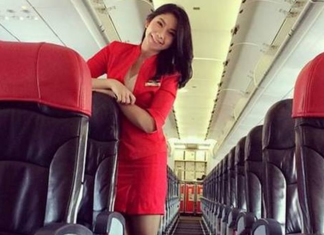 Nisa chụp trên khoang máy bay AirAsia.