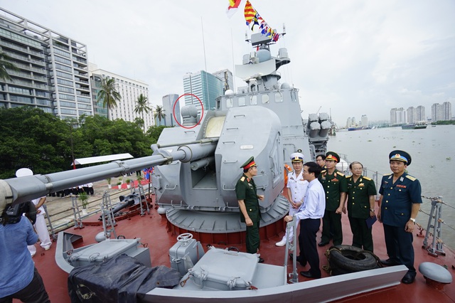 Pháo AK-176M trên tàu Molnya mà Hải quân Nhân dân Việt Nam vừa tiếp nhận. Ảnh: Tuổi trẻ.