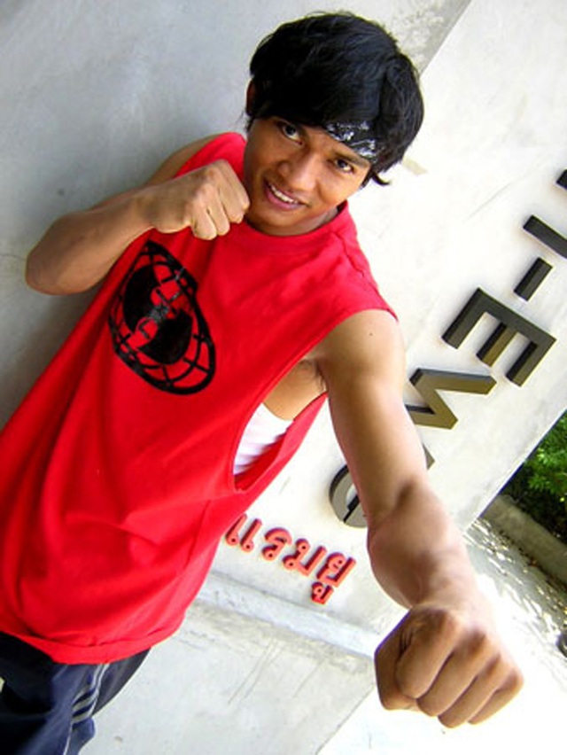 Tony Jaa thời niên thiếu.