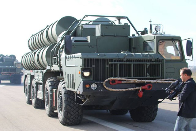 
Hình ảnh hệ thống phòng không S-400 tại Syria.
