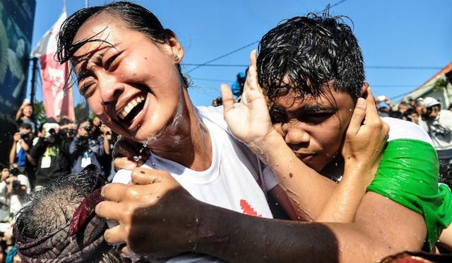 
Các teen Indonesia sẽ phải khôn ngoan để bố trí việc hẹn hò của mình để tránh phải cưới vợ
