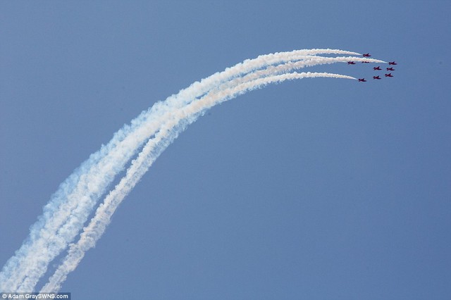 The Red Arrows’ main section uses up to 5 times the force of gravity (5’g’) in their manoeuvres - but can push it to as much as 8g