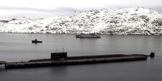 Tàu ngầm Orenburg tại Deer Bay năm 2005.