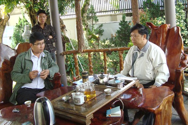 Sáng ngày 27.9, luật sư Trương Quang Quý trao đổi với báo chí xung quanh những nghi vấn về cái chết của nữ doanh nhân Hà Thúy Linh.