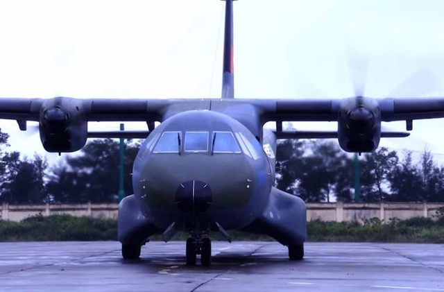 Nhằm hiện đại hóa bước đầu không quân vận tải (thay thế loại An-26), Bộ Quốc phòng Việt Nam đã ký hợp đồng mua 3 máy bay vận tải C-295 hiện đại từ hãng Airbus Defence & Space.

Hiện nay, cả ba máy bay này đã được Airbus bàn giao cho Không quân Nhân dân Việt Nam.