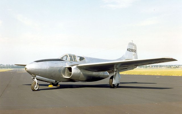 
Bell P-59 Airacomet.
