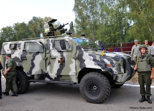 
Bên cạnh KRAZ Spartan, lực lượng vũ trang Ukraine cũng đã mua loại xe bọc thép hạng nhẹ KrAZ Kuguar. Đây cũng là một sản phẩm của tập đoàn Streit sản xuất tại Ukraine theo giấy phép tại công ty AvtoKrAZ. Xe cũng có thể dùng được tên lửa RK-3 của Ukraine với tầm bắn xa 2500 m và tên lửa RK-2S với tầm bắn xa 5000 m.

Cả hai loại tên lửa này đều có hệ thống dẫn đường bằng laser và mang theo đầu đạn nổ, đầu đạn nổ xuyên giáp.
