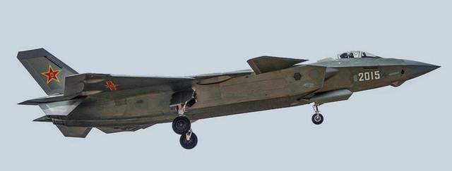 A view of the latest J-20 prototype, 2015, which made its maiden flight from the CAC airfield on 18 December. (Chinese internet)