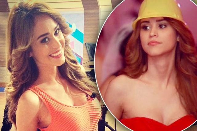 
MC dự báo thời tiết Yanet Garcia gây sốt cộng đồng mạng vì vẻ xinh đẹp.
