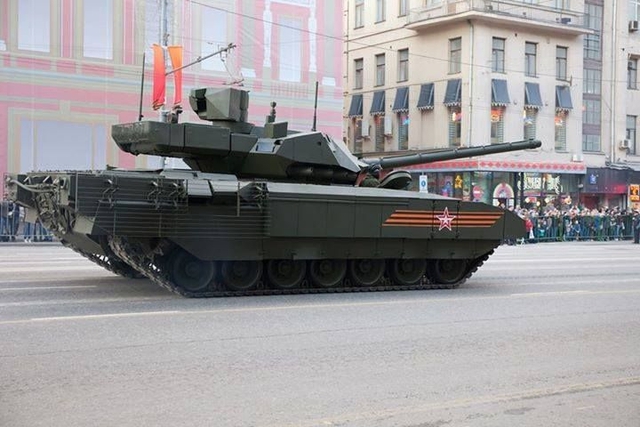 Chuyên gia quân sự người Nga, Mikhail Timoshenko cho hay, nhiệm vụ của lớp giáp mới của siêu tăng Armata sẽ là bảo vệ toàn bộ phần thân của xe tăng, các thiết bị quang điện tử bên trong và các thiết bị khác được lắp bên ngoài xe tăng trước các loại vũ khí bộ binh, đạn pháo và tên lửa chống tăng.