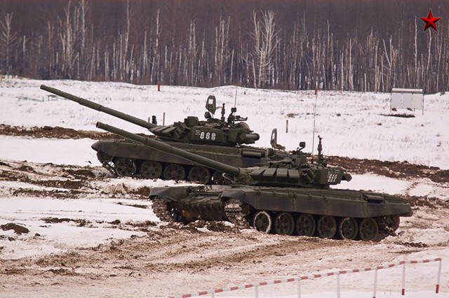 
Xe tăng T-72 của quân đội chính phủ Ukraine
