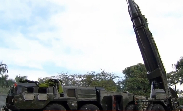 Trước khi sản xuất và đưa vào ứng dụng thiết bị mô phỏng dẫn hướng của tên lửa Scud, Việt Nam cũng đã sản xuất thành công sơn tàng hình và nhiên liệu rắn trang bị cho tên lửa. 