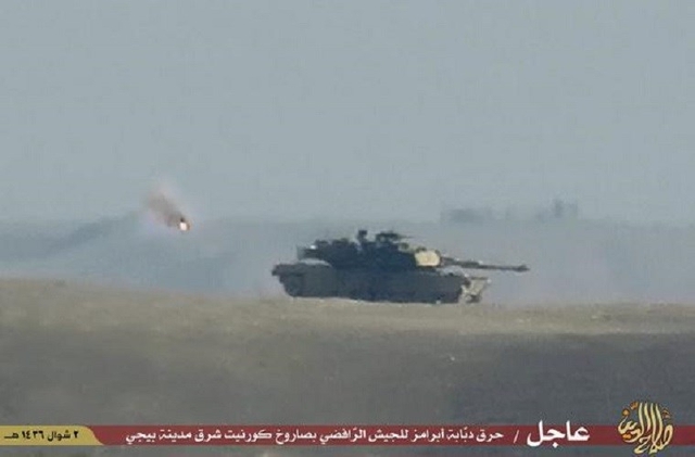 Một trang tin của IS tại Iraq vừa cho đăng tải loạt hình ảnh các tay súng phiến quân IS bắn hạ thành công một chiếc xe tăng M1A1M Abrams của Quân đội chính phủ Iraq vào hôm 9/7 tại thành phố Baiji cách thủ đô Baghdad 200km về phía Bắc.

Theo thông tin được IS công bố, tay súng của lực lượng này đã sử dụng tổ hợp tên lửa chống tăng 9K129 Kornet-E do Nga sản xuất để phá hủy siêu tăng M1A1M Abrams do Mỹ chế tạo.