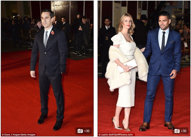 
Gary Neville, Falcao và vợ - Lorelei Taron, cũng tới dự lễ ra mắt phim của Ronaldo.
