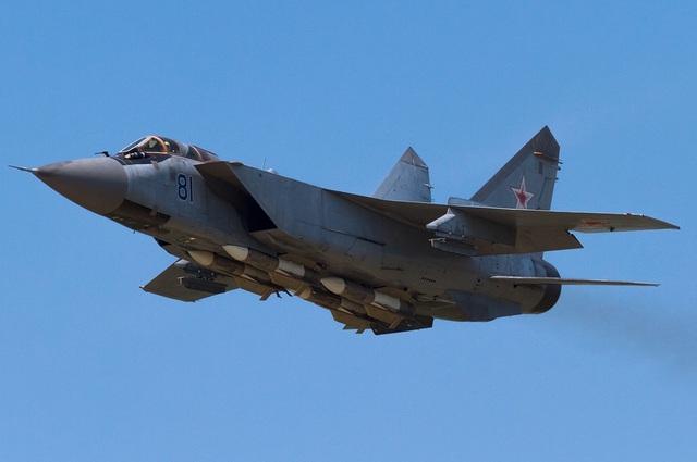 
Tiêm kích hạng nặng MiG-31 của Không quân Nga.
