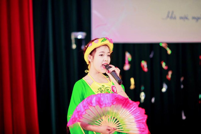Mới đây, Minh Trang được nhận giải Tiếng hát triển vọng của trường