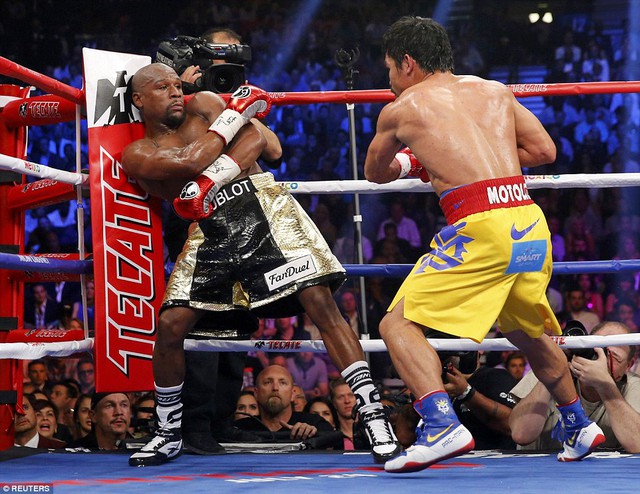 Mayweather có nhiều tình huống bỏ trốn thậm chí khá hài hước