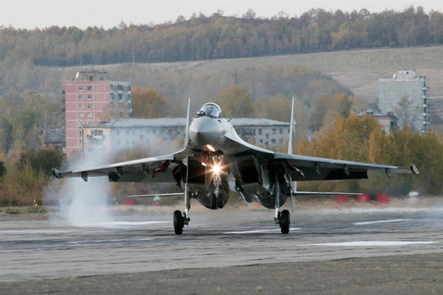 Và nếu thương vụ Su-35 được thực hiện, nó sẽ ảnh hưởng trực tiếp đối với những tranh chấp trên Biển Đông. Su-35 sẽ góp phần nâng cao thực lực của Trung Quốc để đối phó với những xung đột có thể xảy ra trong tương lai.