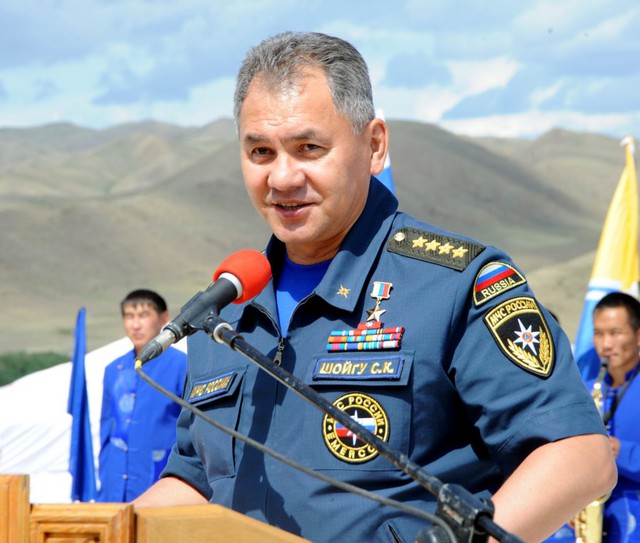 Ông Shoigu khi còn là Bộ trưởng Bộ Tình huống Khẩn cấp. Ảnh: TuvaOnline.ru