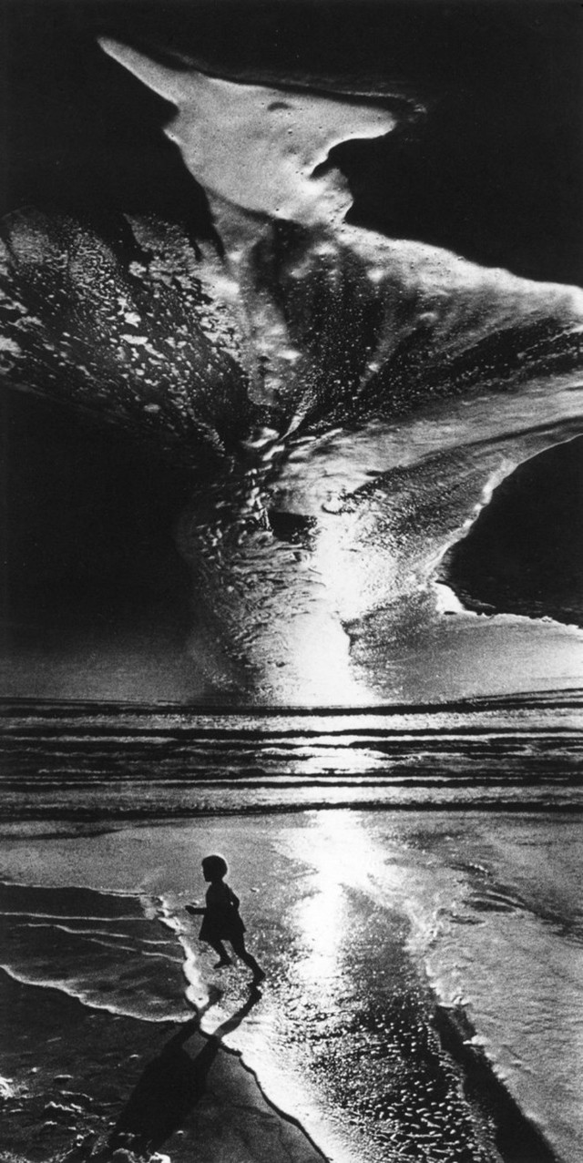 “Tales of the Sea”, Vitaly Butyrin , 1976

Một trong những tác phẩm về biển của nhiếp ảnh gia người Lithuania Vitaly Butyrin.