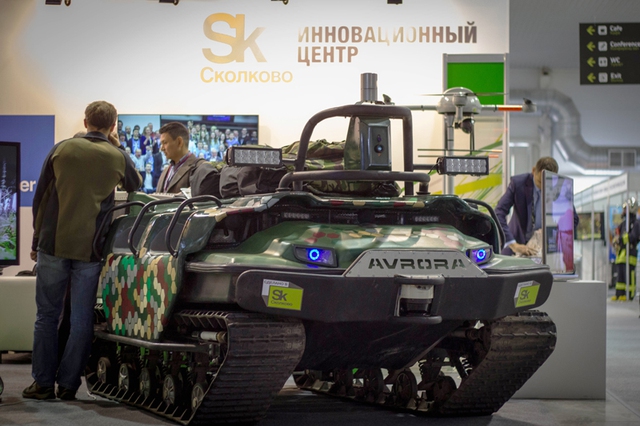 
MARS A-800 chỉ mới được giới thiệu vào Ngày sáng tạo 2015 (Innovation Day of the Ministry of Defence of Russia) do quân đội Nga tổ chức hôm 5 - 6/10/2015.

Đây là mẫu xe hỗ trợ bộ binh không người lái do công ty KB Avrora LLC chế tạo dưới sự yêu cầu của Bộ quốc phòng Nga. Hiện thông tin chi tiết về A-800 chưa được công bố rõ ràng.
