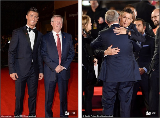 
Ronaldo chụp ảnh với Sir Alex trên thảm đỏ.
