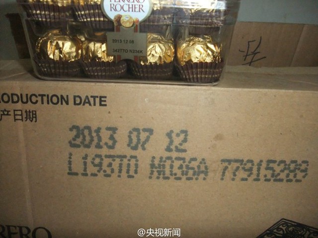 
Có loại kẹo chocolate đã quá hạn 1 năm. (Nguồn: CCTV)
