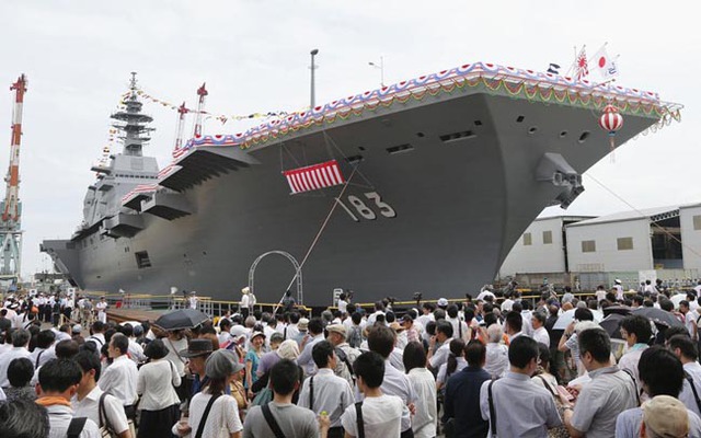 
Khu trục hạm lớp Izumo của Nhật Bản.
