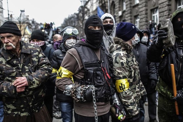  Nhóm cực hữu Right Sector trở thành mối đe dọa trong tiến trình thiết lập nền hòa binh tại miền đông Ukraine.