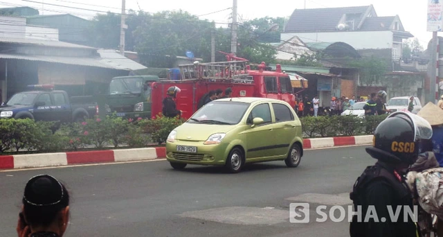 Hàng trăm cảnh sát có mặt để giữ an ninh khu vực