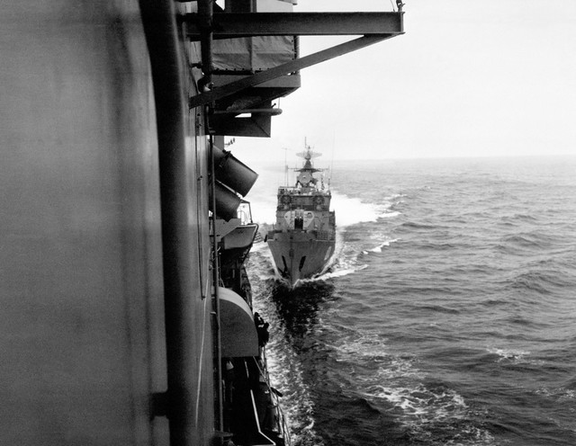 
Vụ đụng độ giữa tàu chiến Liên Xô và Mỹ ngày 12/2/1988

